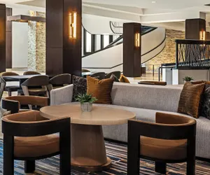Photo 4 - Bloomington-Normal Marriott Hotel & Conference Center