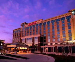 Photo 2 - Bloomington-Normal Marriott Hotel & Conference Center