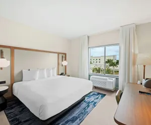 Photo 2 - Fairfield Inn & Suites Fort Lauderdale Airport-Cruise Port