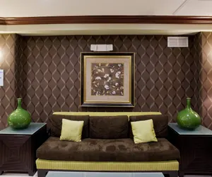 Photo 3 - Holiday Inn Express Hotel & Suites Woodland Hills, an IHG Hotel