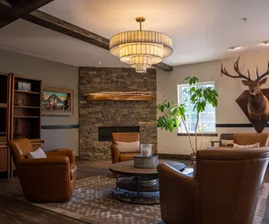Photo 4 - Blue Elk Inn