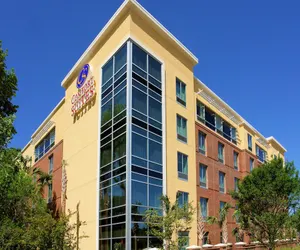 Photo 2 - Comfort Suites Charleston West Ashley