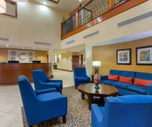 Photo 4 - Comfort Suites Charleston West Ashley