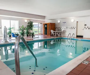 Photo 2 - Comfort Suites near Indianapolis Airport