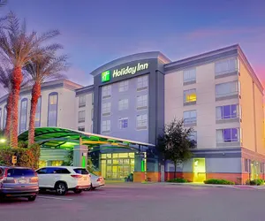 Photo 2 - Holiday Inn Hotel & Suites PHOENIX AIRPORT by IHG