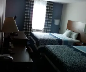 Photo 5 - Mainstreet Inn