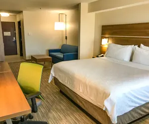 Photo 5 - Holiday Inn Express & Suites Lubbock West by IHG