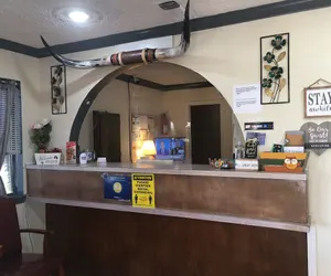 Photo 4 - Executive Inn Hebbronville