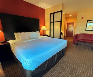 Photo 4 - Brunswick Suites Golden Isles