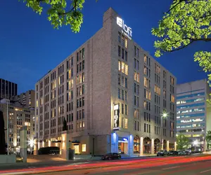Photo 2 - Aloft Dallas Downtown