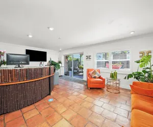 Photo 3 - Hollywood Beach Suites
