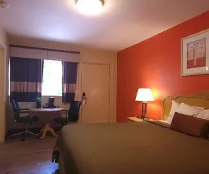 Photo 4 - Lakeview Inn Lucerne