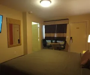 Photo 5 - Lakeview Inn Lucerne