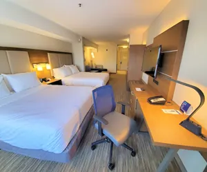 Photo 5 - Holiday Inn Express & Suites Seattle North - Lynnwood, an IHG Hotel