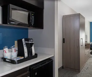 Photo 5 - Holiday Inn Express Hotel & Suites FLORENCE NORTHEAST by IHG