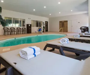 Photo 2 - Best Western Oasis Inn