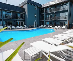 Photo 2 - The Boulevard Hotel