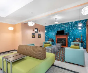 Photo 3 - La Quinta Inn & Suites by Wyndham St. Augustine