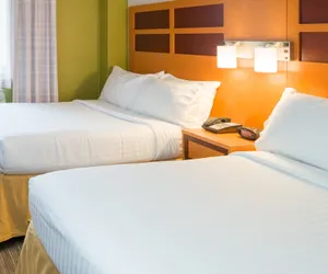 Photo 5 - Holiday Inn Express New York City Times Square by IHG