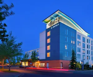 Photo 2 - Aloft Portland Airport at Cascade Station
