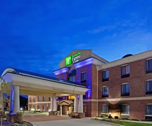 Photo 2 - Holiday Inn Express & Suites Chesterfield, an IHG Hotel