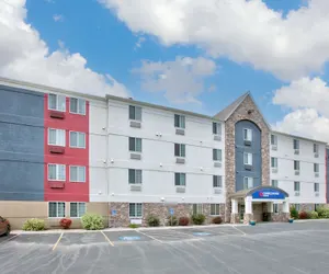 Photo 2 - Candlewood Suites Idaho Falls, an IHG Hotel