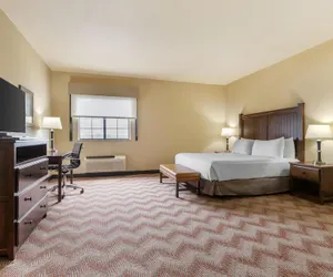 Photo 5 - Best Western Plus Cimarron Hotel & Suites