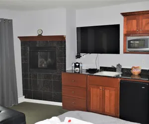 Photo 5 - Starfish Manor Oceanfront Hotel