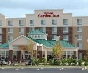 Photo 2 - Hilton Garden Inn Naperville/Warrenville