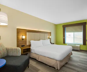 Photo 4 - Holiday Inn Express & Suites Ontario, an IHG Hotel