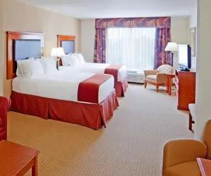 Photo 4 - Holiday Inn Express & Suites Albany Airport Area - Latham, an IHG Hotel