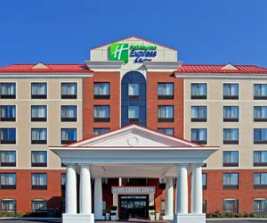 Photo 2 - Holiday Inn Express & Suites Albany Airport Area - Latham, an IHG Hotel