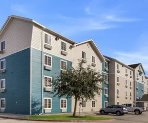 Photo 2 - WoodSpring Suites Houston I-45 Airtex