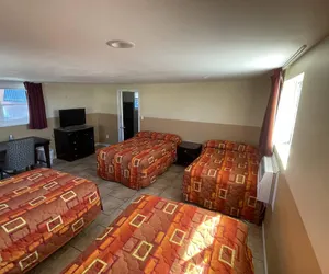 Photo 4 - Anchor Motel