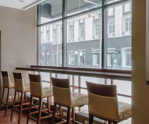 Photo 5 - Central Loop Hotel