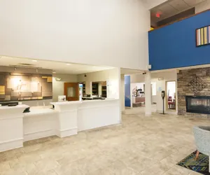 Photo 3 - Holiday Inn Express & Suites Waukegan by IHG