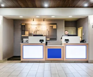 Photo 2 - Holiday Inn Express Hotel & Suites Lewisburg, an IHG Hotel