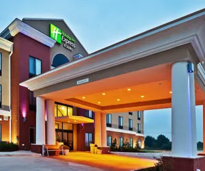 Photo 2 - Holiday Inn Express Hotel & Suites Perry, an IHG Hotel