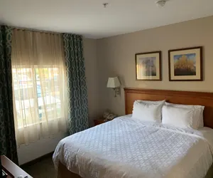 Photo 4 - Candlewood Suites Hot Springs by IHG