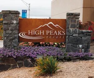 Photo 2 - High Peaks Resort