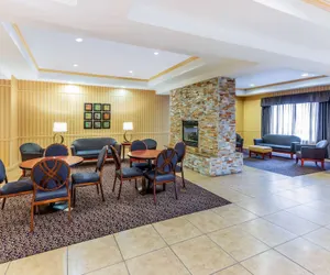 Photo 3 - La Quinta Inn & Suites by Wyndham Hobbs