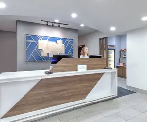 Photo 3 - Holiday Inn Express & Suites Granbury by IHG