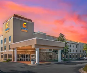 Photo 2 - Comfort Suites Brunswick