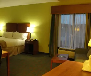 Photo 3 - Holiday Inn Express Hotel & Suites Atlanta East - Lithonia, an IHG Hotel