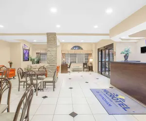 Photo 2 - Microtel Inn & Suites by Wyndham Conway