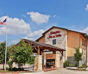 Photo 2 - Hampton Inn & Suites Austin - Lakeway