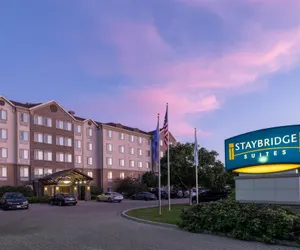 Photo 2 - Staybridge Suites Milwaukee Airport South, an IHG Hotel