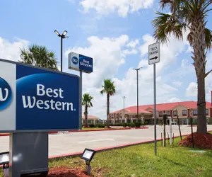 Photo 2 - Best Western Lone Star Inn