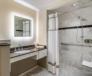 Photo 5 - Wyvern Hotel, an Ascend Collection Hotel