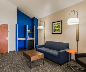 Photo 5 - Holiday Inn Express Hotel & Suites Oroville Lake, an IHG Hotel